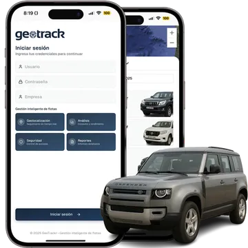 Pantalla de inicio de sesión de la app de Geotrackr junto a un todoterreno